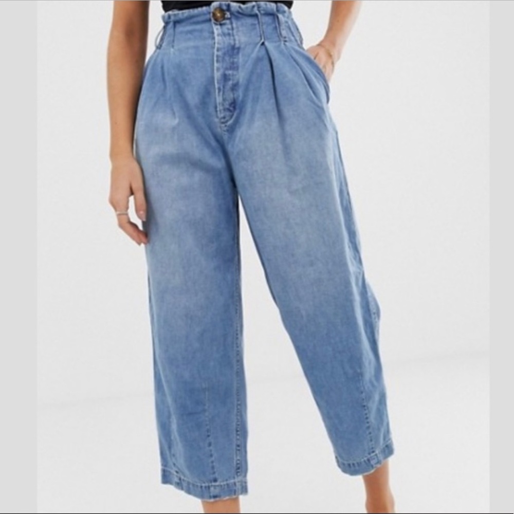 Wide Legged Jeans - Picture 4 of 7